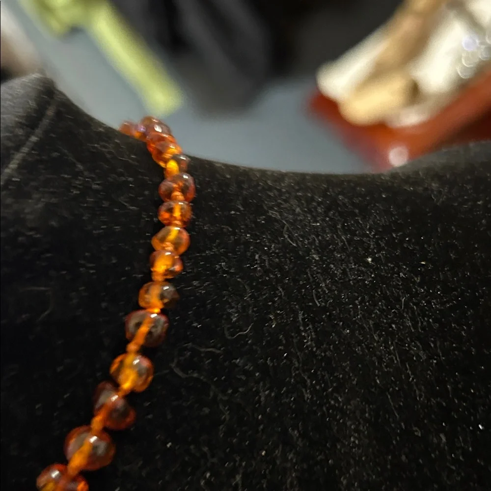 Amber Beaded Necklace - Picture 7 of 7